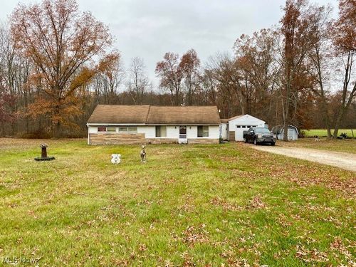 847 State Route 534 Nw, Newton Falls, OH, 44444-9513 | Card Image