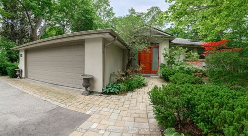 105 Roxborough Dr, Toronto, ON, M4W1X3 | Card Image
