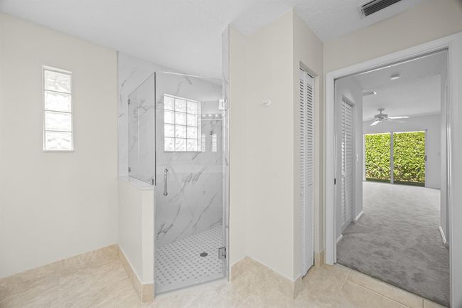 1040 Egret Circle Circle N, House other with 3 bedrooms, 2 bathrooms and null parking in Jupiter FL | Image 21