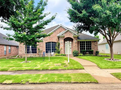 1216 Courtney Ln, Lewisville, TX, 75077-2564 | Card Image