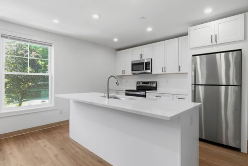111-26 Union St, Natick, MA, 01760-4891 | Card Image