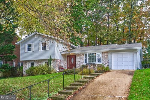 2002 Byrd Rd, VIENNA, VA, 22182-3706 | Card Image