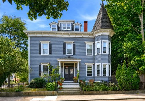 45 Forest St, Providence, RI, 02906-2545 | Card Image