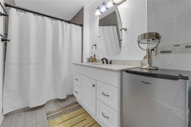 12350 Nw 7 Th Trl, House other with 3 bedrooms, 2 bathrooms and null parking in Miami FL | Image 20