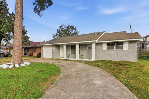 9011 Parkette Dr, Houston, TX, 77078-3305 | Card Image