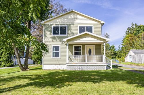 41 Summit St, Fairport, NY, 14450-2511 | Card Image