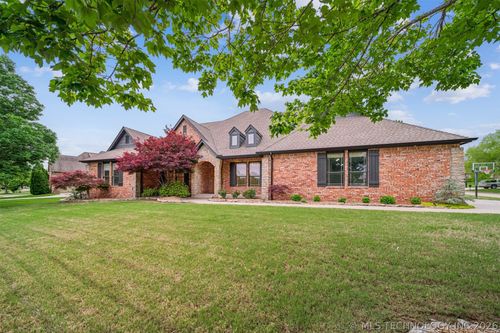 5216 E 148th Street S, Bixby, OK, 74008 | Card Image