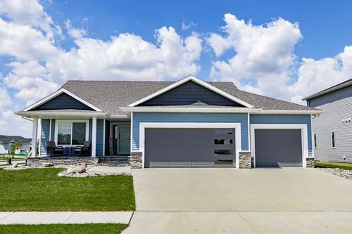 8853 Meadowlark Pkwy, Horace, ND, 58047-3703 | Card Image
