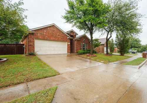 7048 Summit Parc Dr, Dallas, TX, 75249-4029 | Card Image