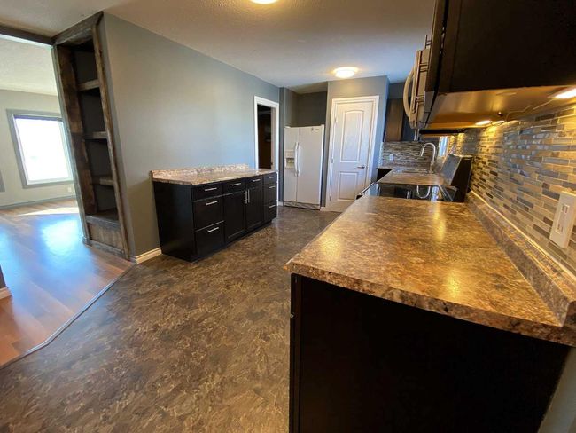 5620 50 Avenue S, House other with 6 bedrooms, 3 bathrooms and 2 parking in Killam AB | Image 13