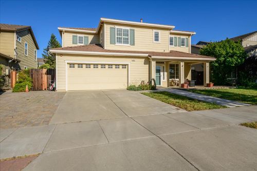 737 Main St, Winters, CA, 95694-1654 | Card Image