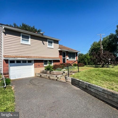 3 Nanlyn Ave, SELLERSVILLE, PA, 18960-2614 | Card Image