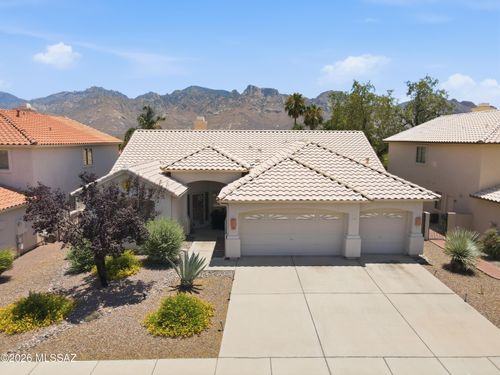 532 E Marshall Peak Dr, Oro Valley, AZ, 85755-1832 | Card Image