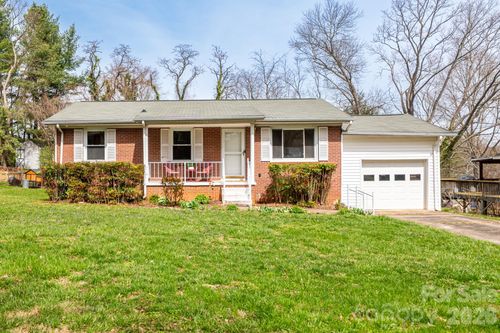 56 Skyview Ter, Asheville, NC, 28806-3744 | Card Image