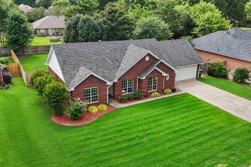 2125 Maplewood Drive, Conway, AR, 72032 | Card Image