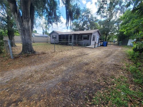 2831 N Valrico Rd, Seffner, FL, 33584-5551 | Card Image