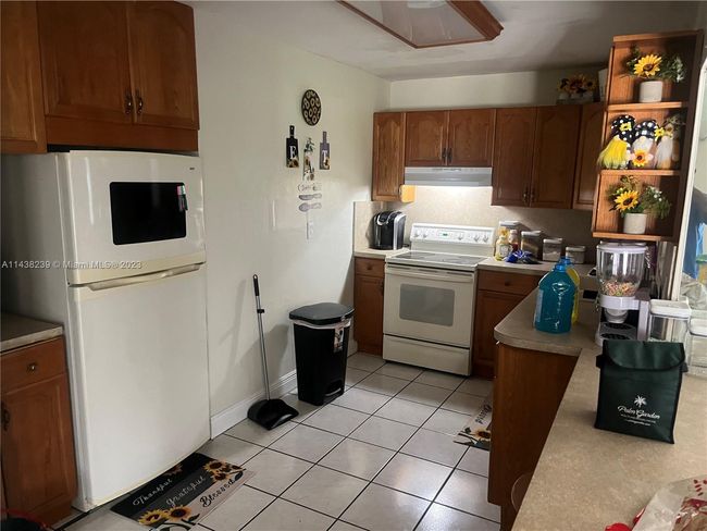 0 - 3241 Nw 154th Ter, House other with 3 bedrooms, 2 bathrooms and null parking in Miami Gardens FL | Image 3