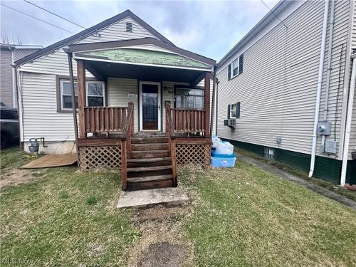 604 12th St, Moundsville, WV, 26041-2439 | Card Image