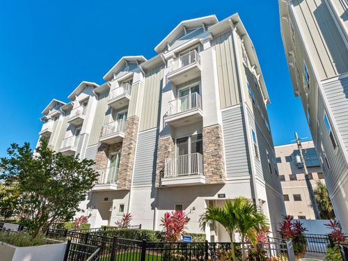 508 Laurel Park Dr, Sarasota, FL, 34236-3202 | Card Image