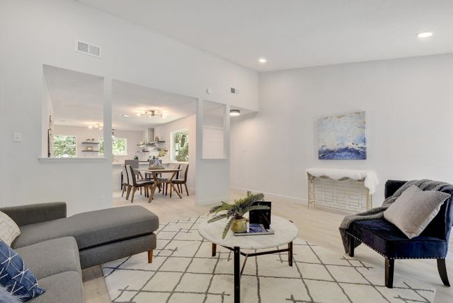 4011 Eskew Dr, House other with 3 bedrooms, 2 bathrooms and 4 parking in Austin TX | Image 5