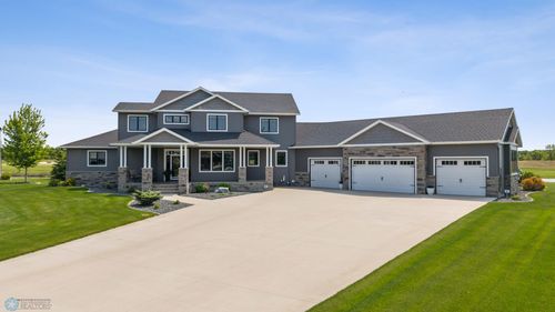 787 Riverbend Rd, Oxbow, ND, 58047-5016 | Card Image