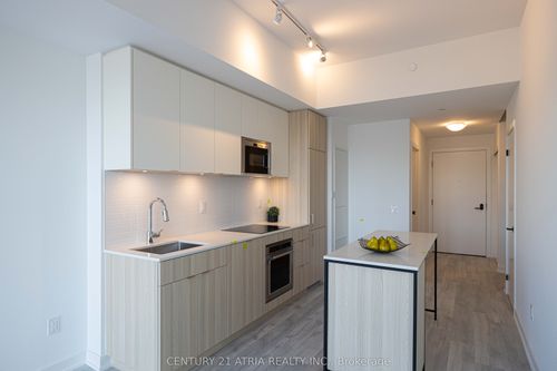 427-220 Missinnihe Way, Mississauga, ON, L5H0A9 | Card Image