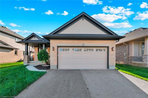7 Curren Cres, Tillsonburg, ON, N4G0J3 | Card Image