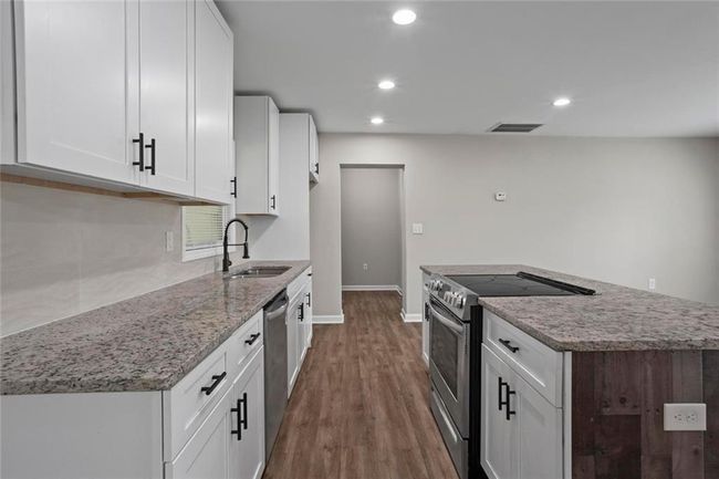 2478 Graywall St, House other with 4 bedrooms, 2 bathrooms and 4 parking in East Point GA | Image 10