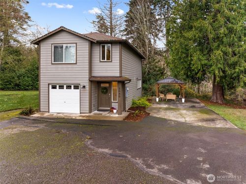 3040 Banner Road Se, Port Orchard, WA, 98366 | Card Image
