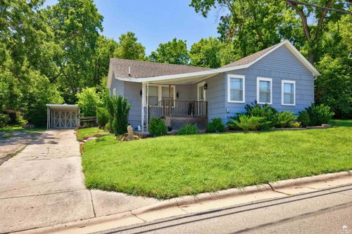 1235 W 8th St, Junction City, KS, 66441-2037 | Card Image