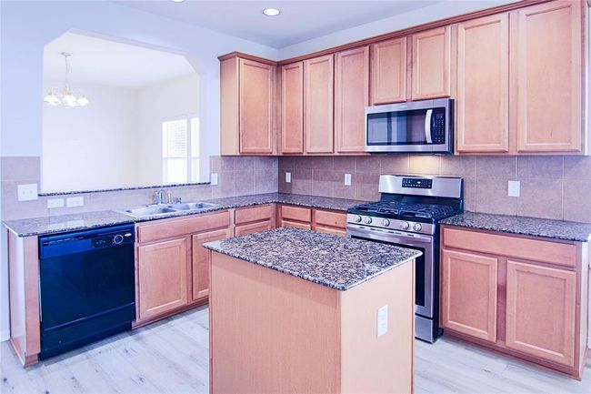 21622 Amesbury Meadow Ln, House other with 3 bedrooms, 2 bathrooms and 2 parking in Spring TX | Image 17