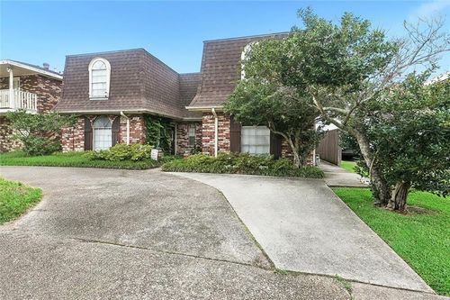 218 Aurora Ave, Metairie, LA, 70005-3709 | Card Image