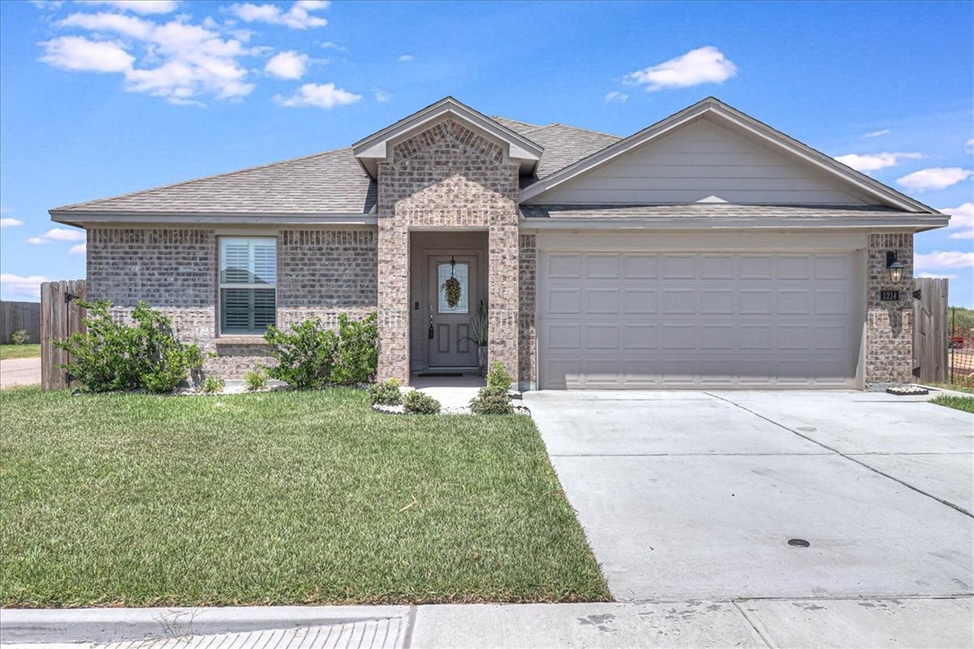 Thames Chase Dr, Corpus Christi, TX 78415