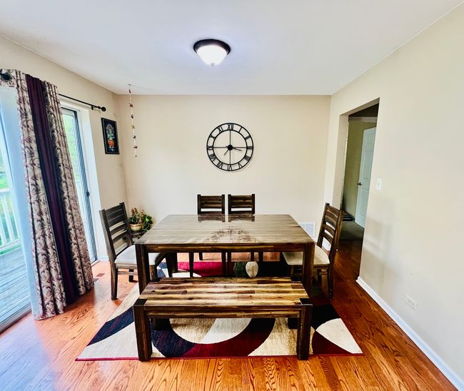 107 - 107 Pembroke Cir, Home with 3 bedrooms, 3 bathrooms and 2 parking in Lake Bluff IL | Image 12