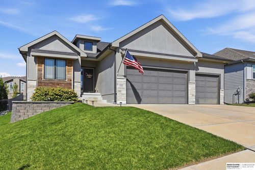 12922 Reynolds St, Omaha, NE, 68142-1812 | Card Image