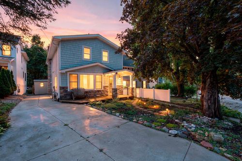 62 Juniper St, Mahtomedi, MN, 55115-1502 | Card Image
