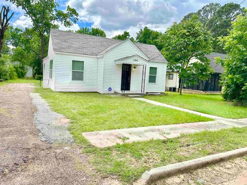 108 W Hughes St, Longview, TX, 75602-1020 | Card Image