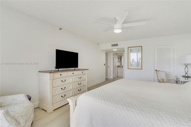 APT-311 - 1300 S Highway A1a, Condo with 2 bedrooms, 2 bathrooms and null parking in Jupiter FL | Image 23