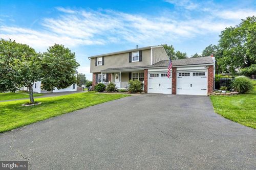 389 N 2nd Street Pike, CHURCHVILLE, PA, 18966-1123 | Card Image