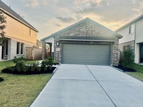 9031 Ashland Cottage Ln, Cypress, TX, 77433-8524 | Card Image
