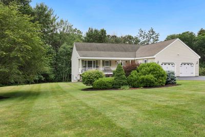 23 Dogwood Circle, House other with 3 bedrooms, 2 bathrooms and null parking in Pelham NH | Image 1