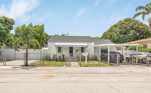 4590 E 9th Ct, Hialeah, FL, 33013-2010 | Card Image