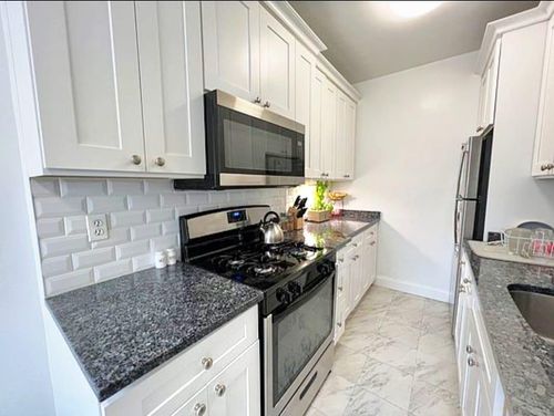 apt-4b-8364 Talbot St, Kew Gardens, NY, 11415-3571 | Card Image
