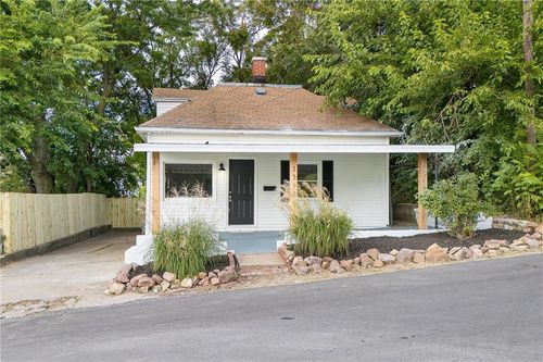 1118 S 13th St, Saint Joseph, MO, 64503-2517 | Card Image