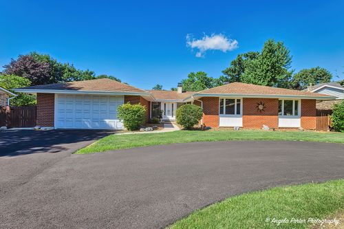 415 Walnut Street, Roselle, IL, 60172 | Card Image