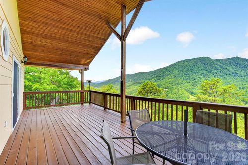 40 E Valley View Dr, Marion, NC, 28752-9307 | Card Image