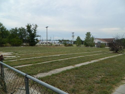 704 Wheat Rd, Winfield, KS, 67156-3216 | Card Image