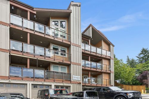 apt-101-8980 Redmond Woodinville Rd Ne, Redmond, WA, 98052-3698 | Card Image
