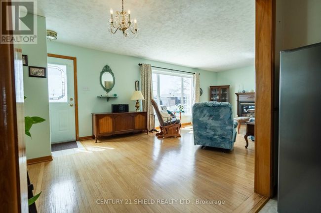 506 Anderson Dr, House other with 3 bedrooms, 2 bathrooms and 3 parking in Cornwall ON | Image 6