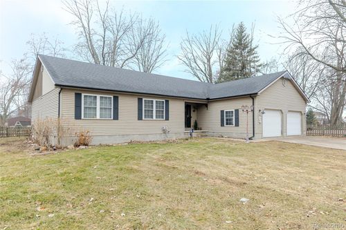 4587 N 5th St, Luna Pier, MI, 48157-9711 | Card Image